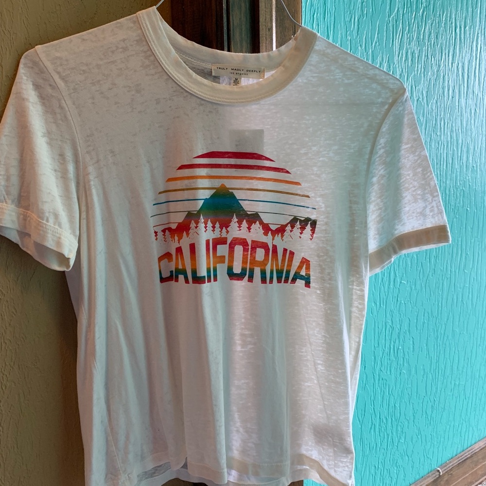 Women’s Urban Outfitters T-shirt Medium